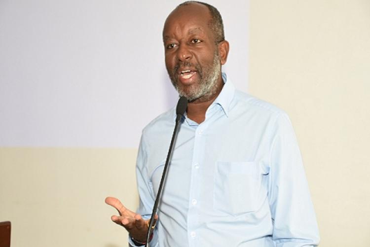 Dr. Yawe on Business start-up and incubation planning 