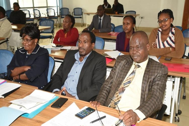 Participants  following up during the IP commercialization training 
