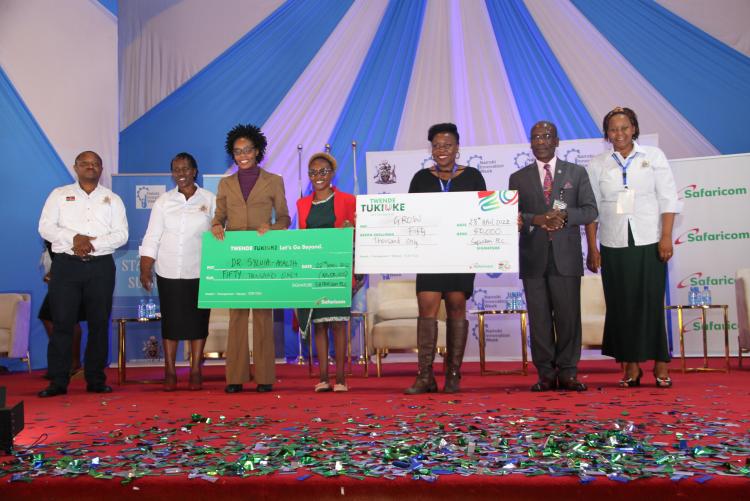 Winners in the students and staff categories in the Safaricom hackathon 